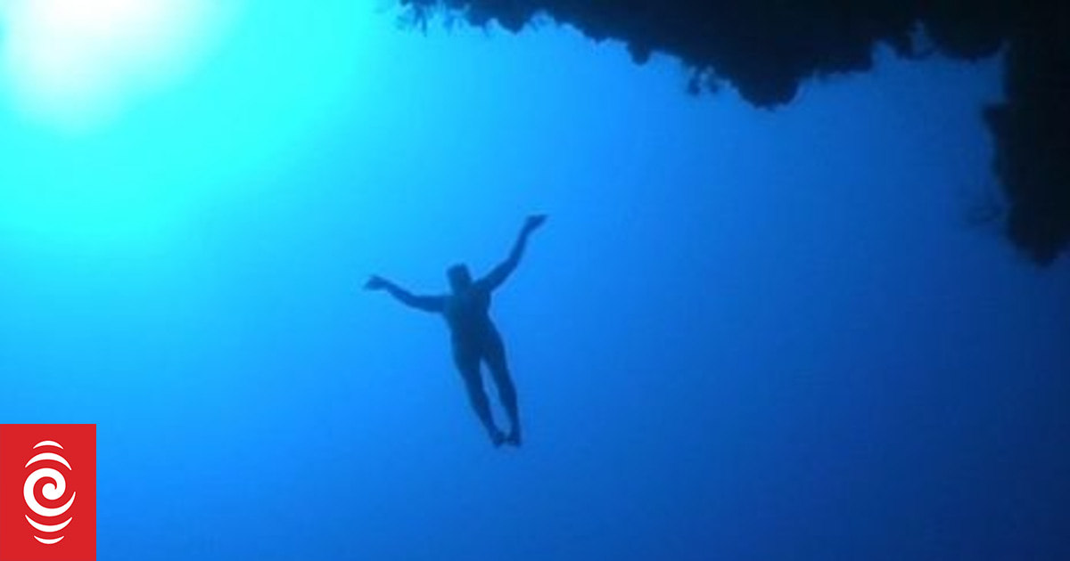 Trubridge breaks world free diving record RNZ News