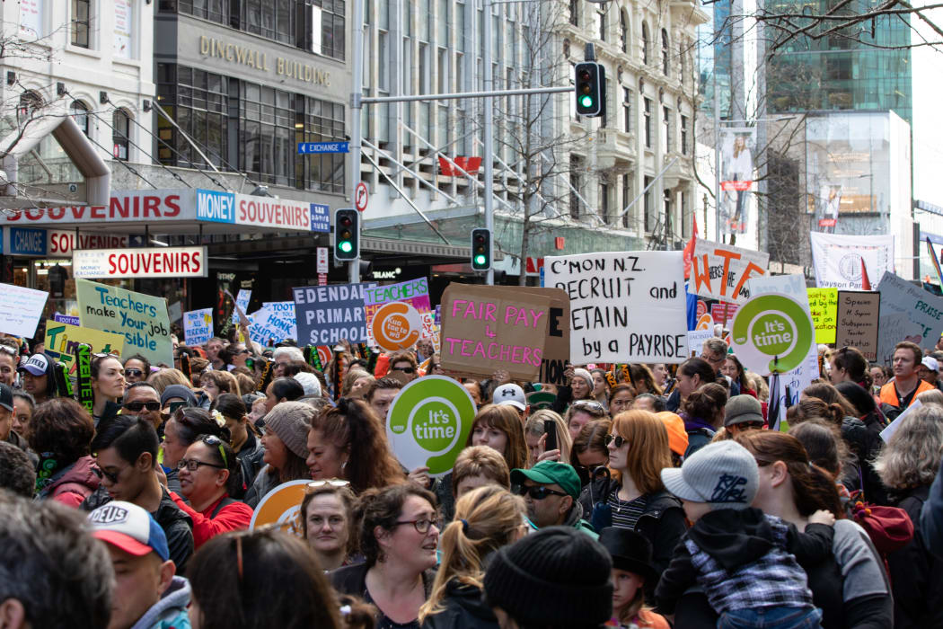 Teachers and principals march in Auckland to push for a better deal from the Ministry of Education.