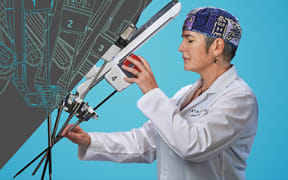 Catherine Mohr - Dr Robot
