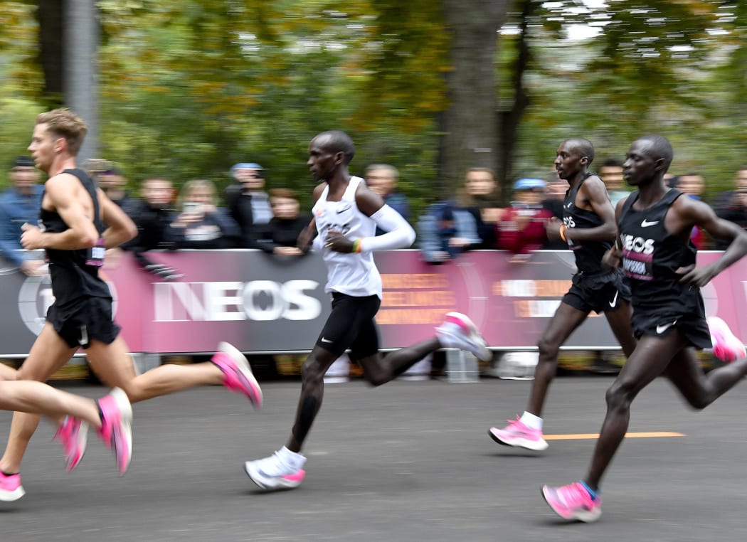 Kipchoge's sparks debate over his shoes | RNZ