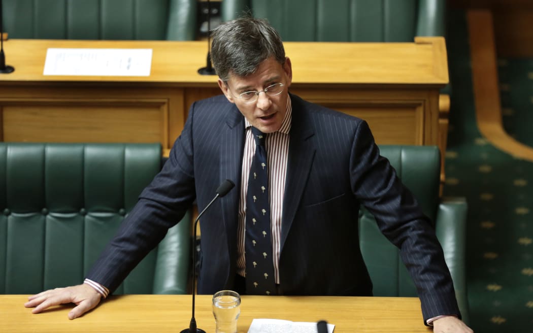 Chris Finlayson to leave Parliament early next year | RNZ News