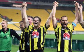 Wellington Phoenix players celebrate the win during the A-League 2018/19.