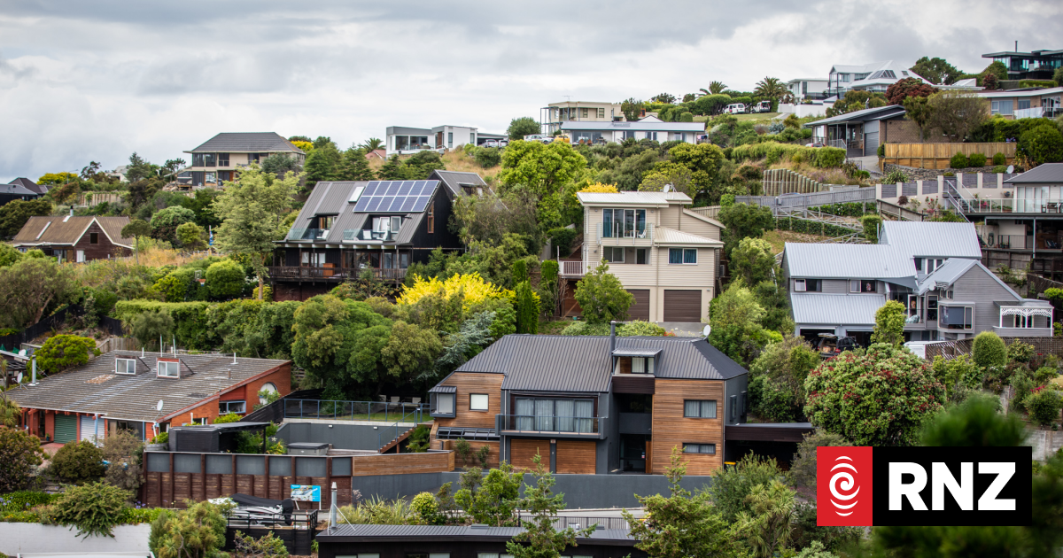 More pain on way as mortgage owners face rates hikes and expected recession - Vimarsana News