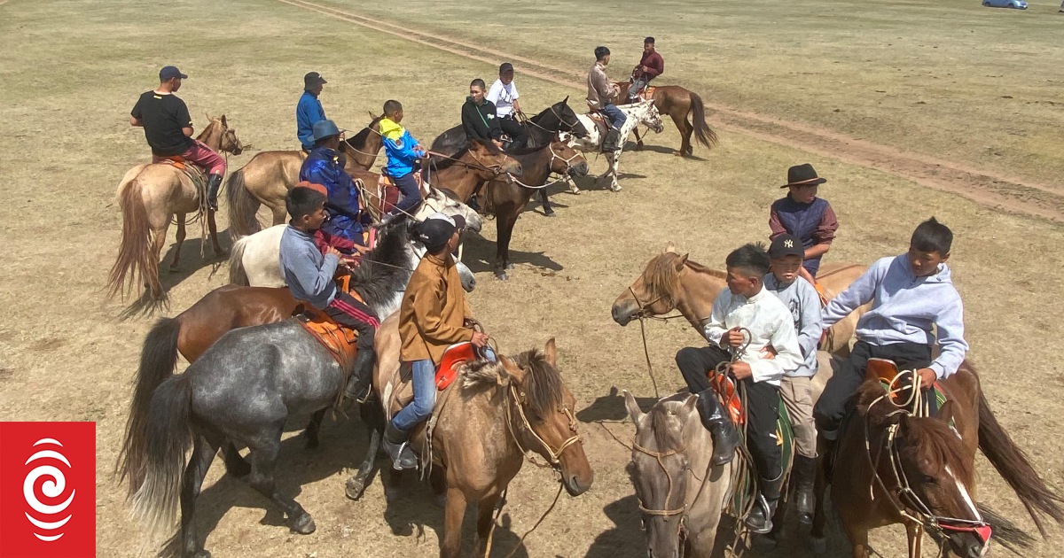 Farmers take shearing machines to the Mongolian steppes - Vimarsana News