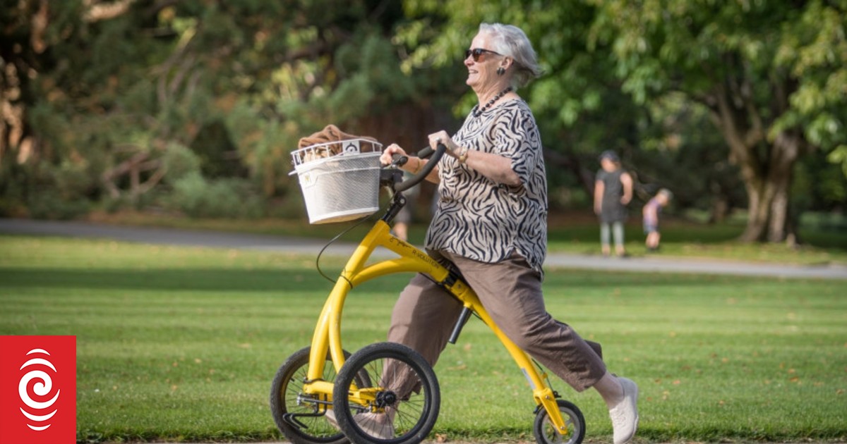Walking bikes changing lives | RNZ