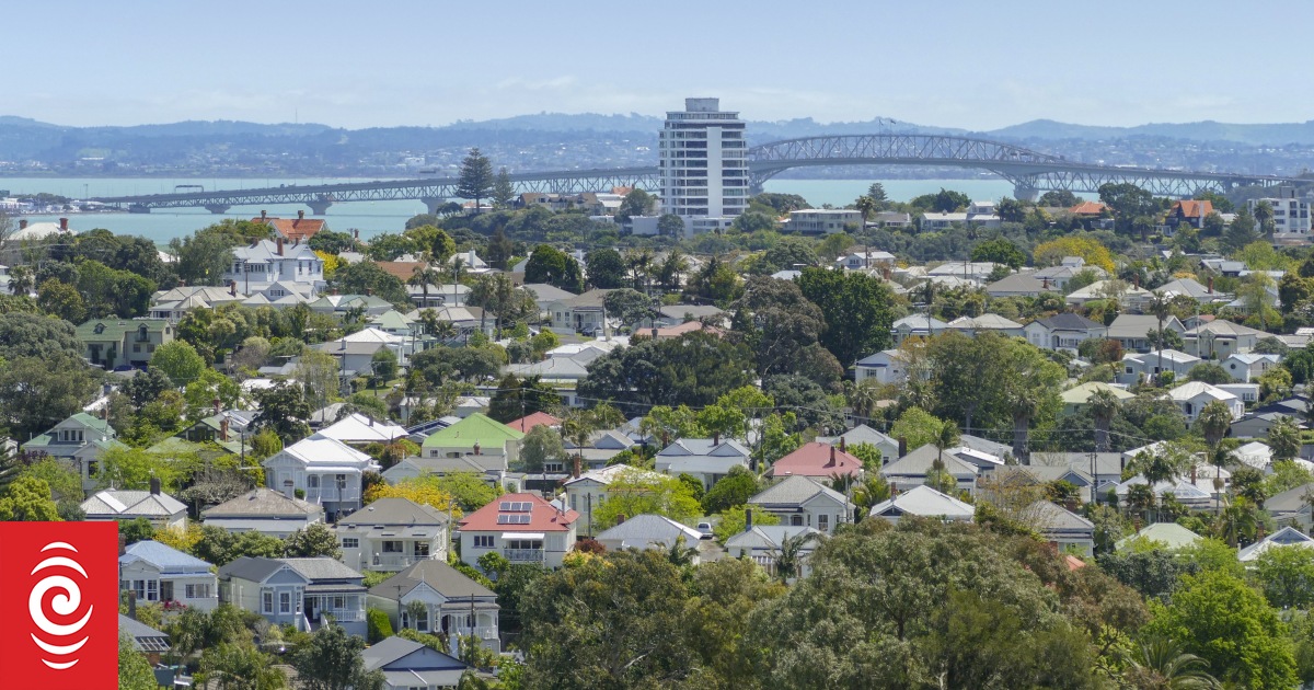 Loss-making property resales at seven-year high - Corelogic - Vimarsana News