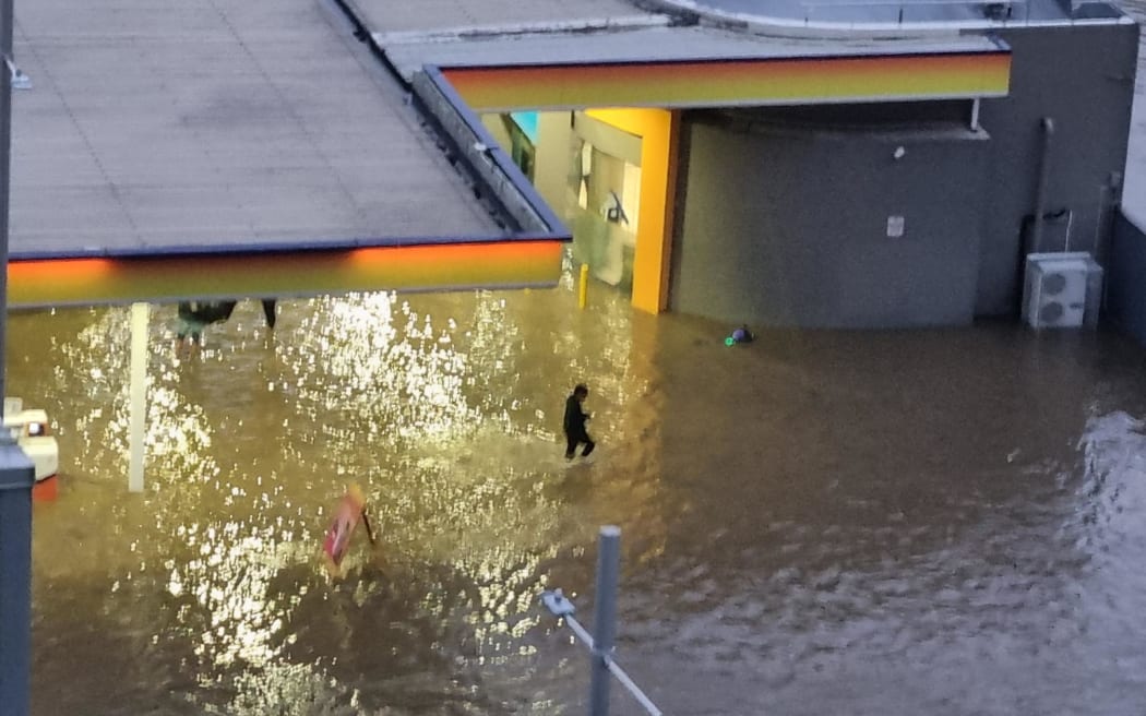 In photos Heavy rain causes flooding, evacuations in Auckland RNZ News