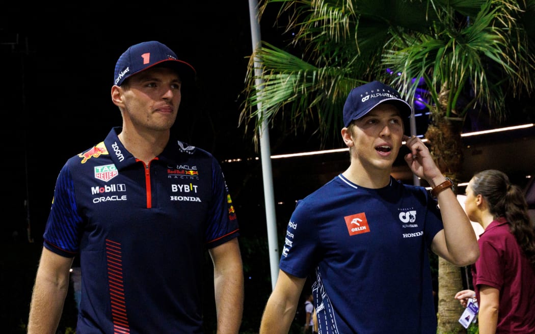 Formule 1-coureurs Max Verstappen van Red Bull en Nieuw-Zeelander Liam Lawson van AlphaTauri.