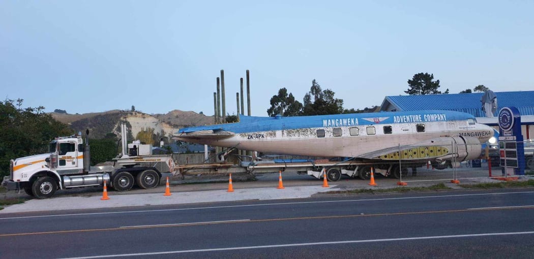 The plane was loaded on to the back of a truck and moved from Mangaweka in 2021.