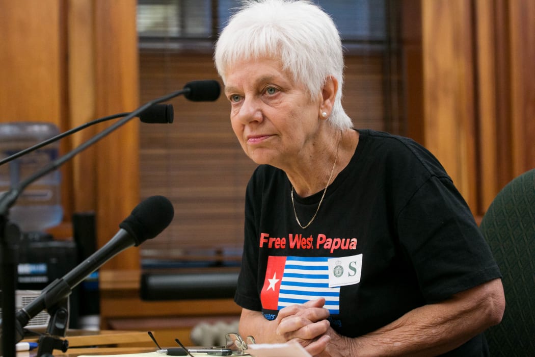 Maire Leadbeater presents her petition asking urging the government to address the ongoing human rights situation in West Papua.