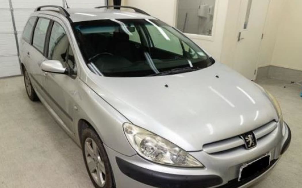 Police want to hear from anyone who saw a silver Peugeot station wagon on the night of 27 and 28 August in the Ōtaki and Te Horo areas.