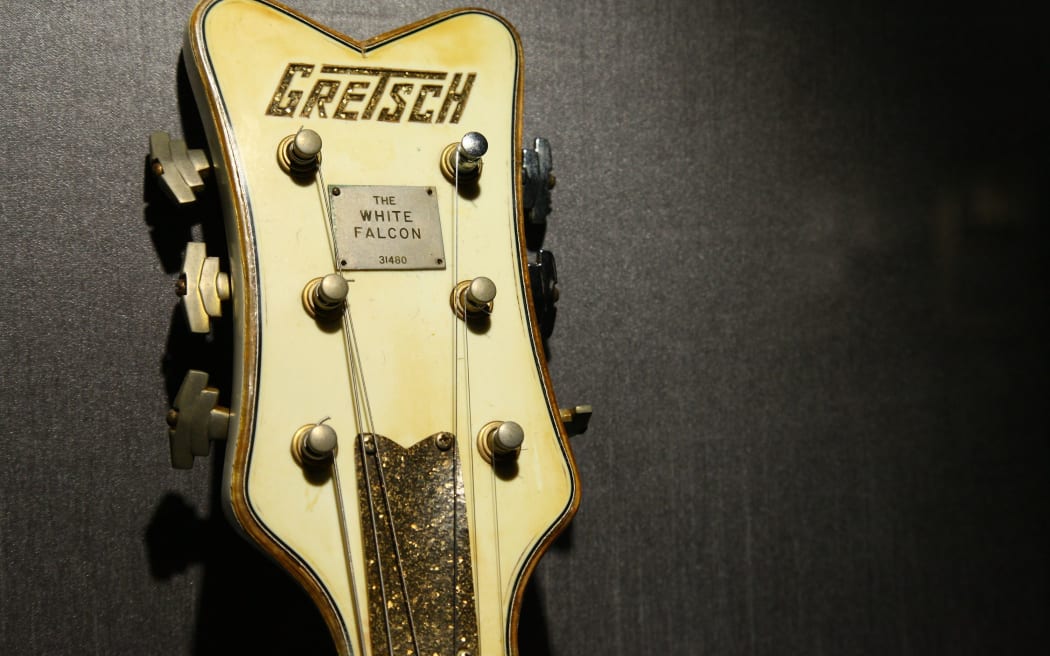 AC/DC guitarist Malcolm Young dies at 64 | RNZ News