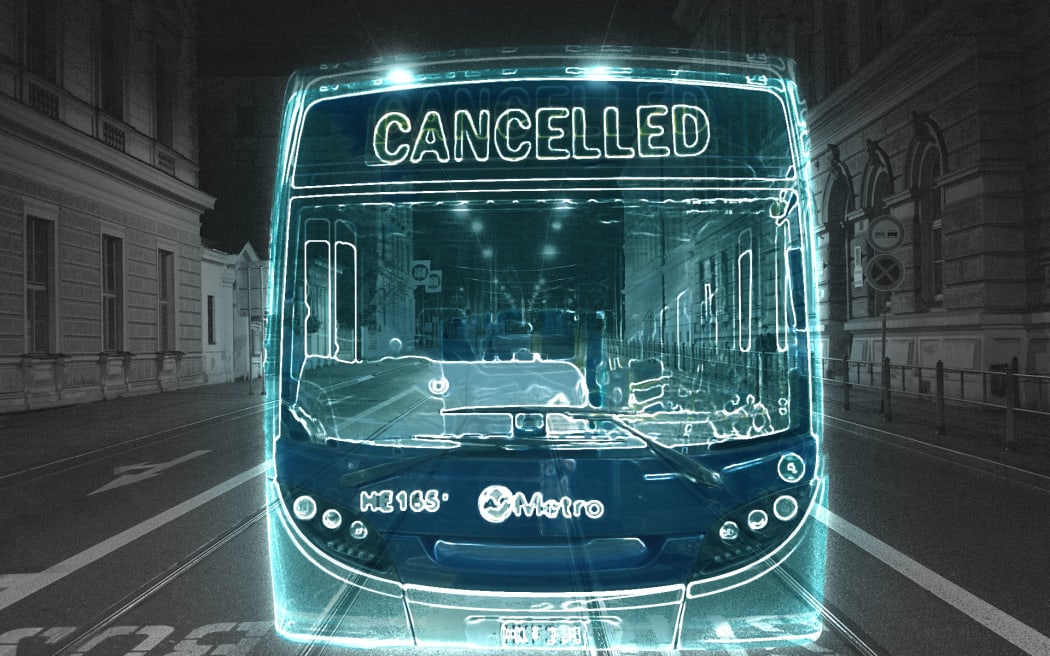 The 'crisis' of our urban bus networks: Hundreds of services cancelled  every day | RNZ News