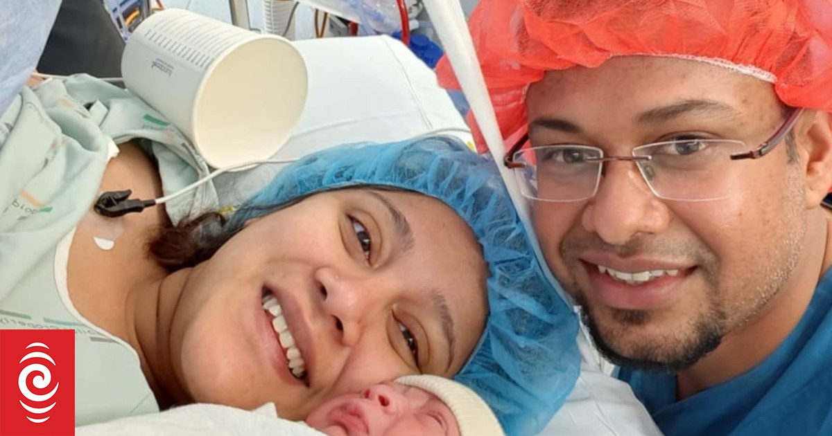 Baby almost born on gridlocked Auckland motorway - Vimarsana News