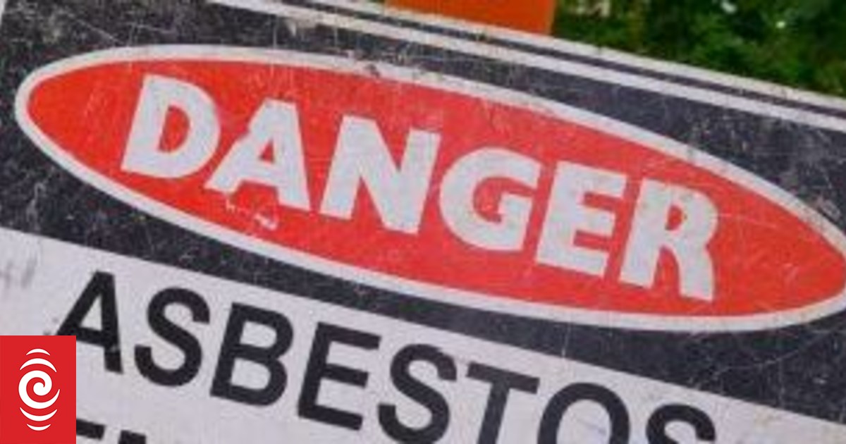 Boss had contractor work on asbestos site | RNZ News