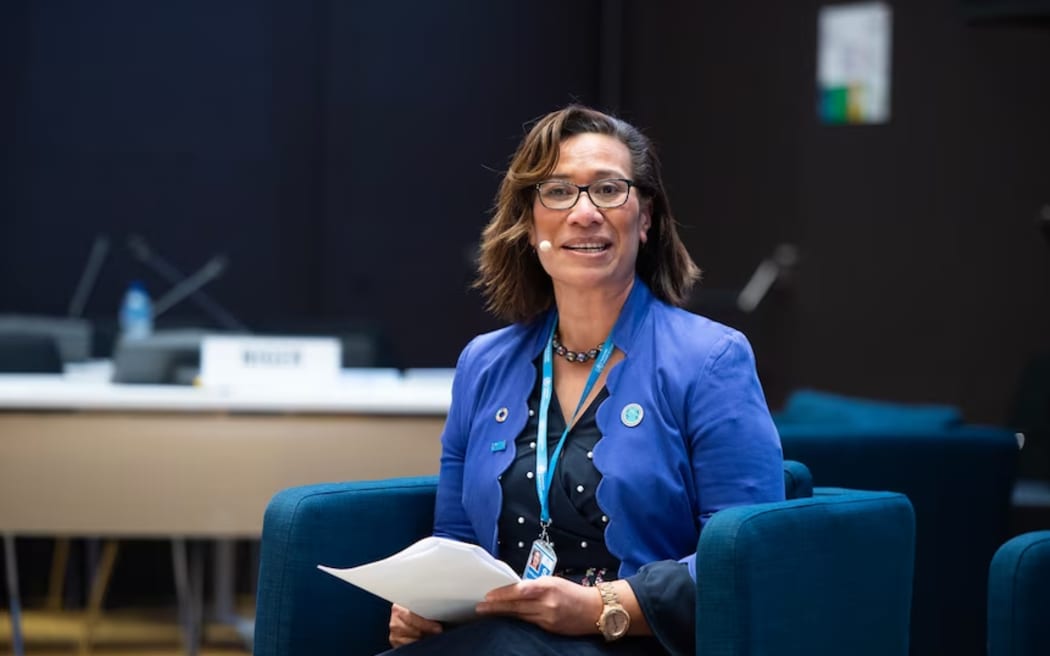 Dyrektor ds. pielęgniarstwa WHO, dr Amelia Lato-Avohamango Tuipuluto, uczestniczy w specjalnej sesji poświęconej małym wyspom i krajom rozwijającym się podczas Piątego Światowego Forum na temat Zasobów Ludzkich w Zdrowiu w siedzibie WHO w Genewie w Szwajcarii.