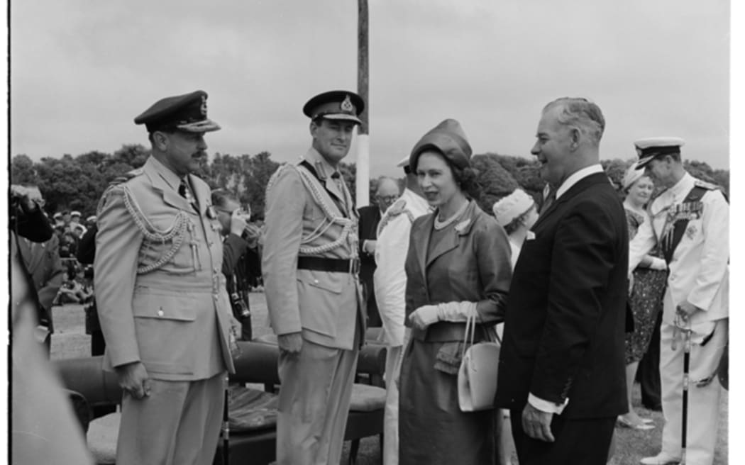 1963 年女王访问怀唐伊