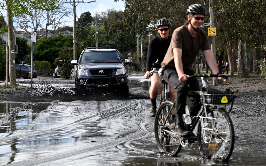 ‘Parece un gran lago’: ciudades australianas afectadas por inundaciones generalizadas