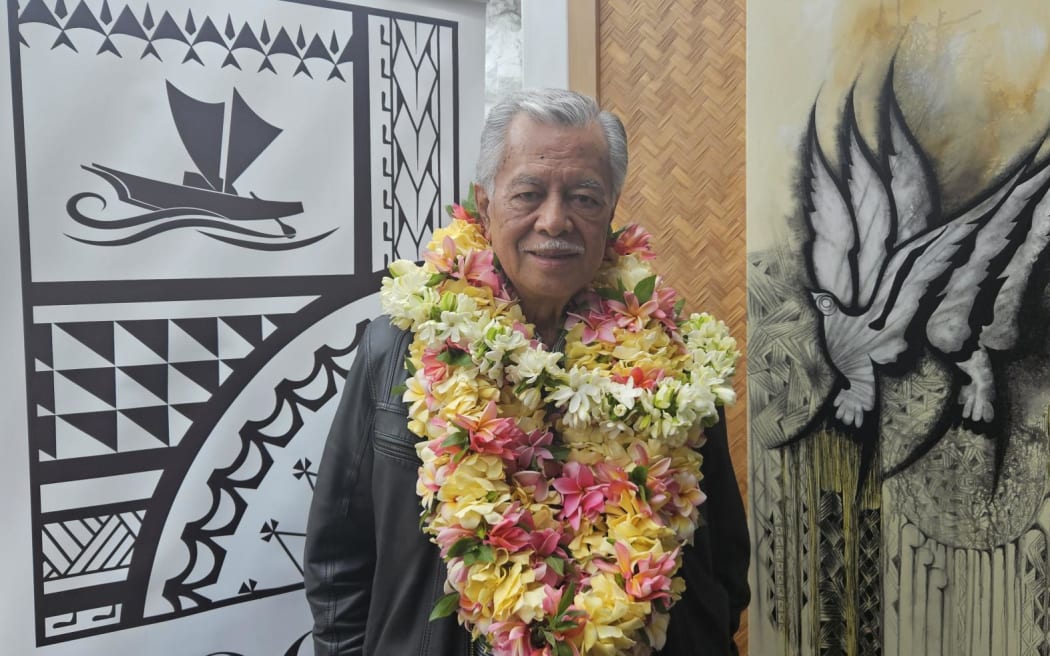 Henry Puna arrives in Rarotonga ahead of the 52nd Pacific Islands Forum Leaders Forum. 1 November 2023.
