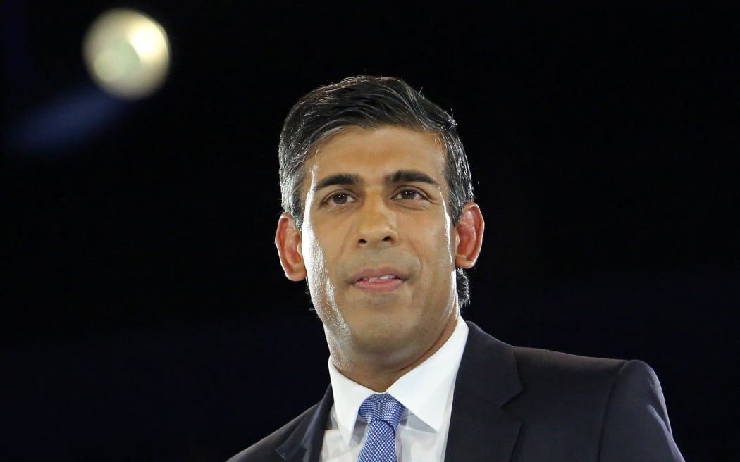 Rishi Sunak, excanciller de Hacienda de Gran Bretaña y candidato a convertirse en el próximo primer ministro del país y líder del Partido Conservador, responde preguntas mientras asiste al evento final del Partido Conservador de Hustings en el Wembley Arena de Londres el 31 de agosto.  2022