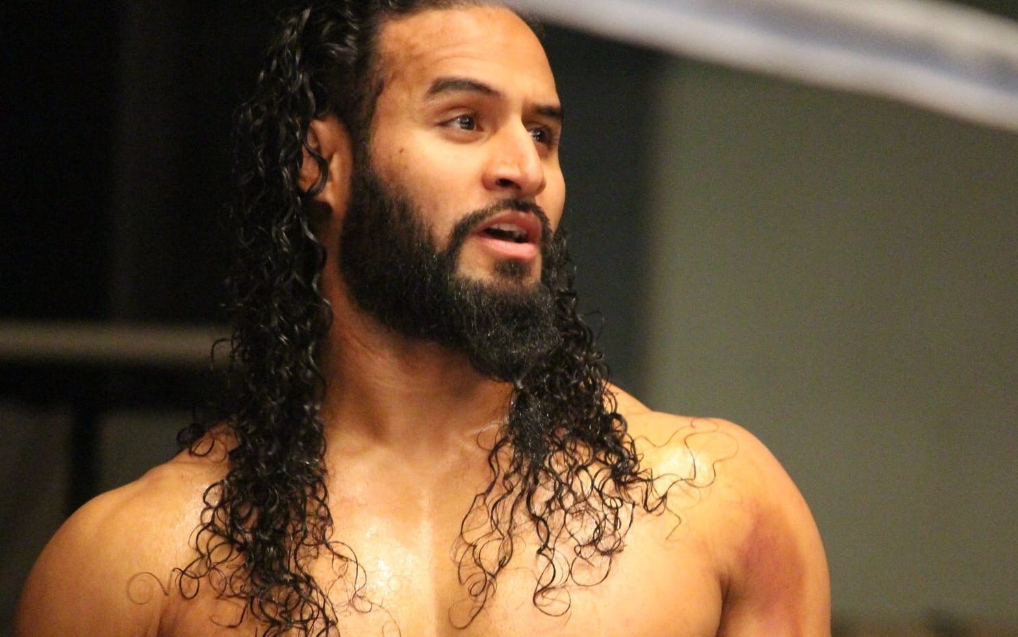 Professional wrestler Tama Tonga stays true to his roots | RNZ News