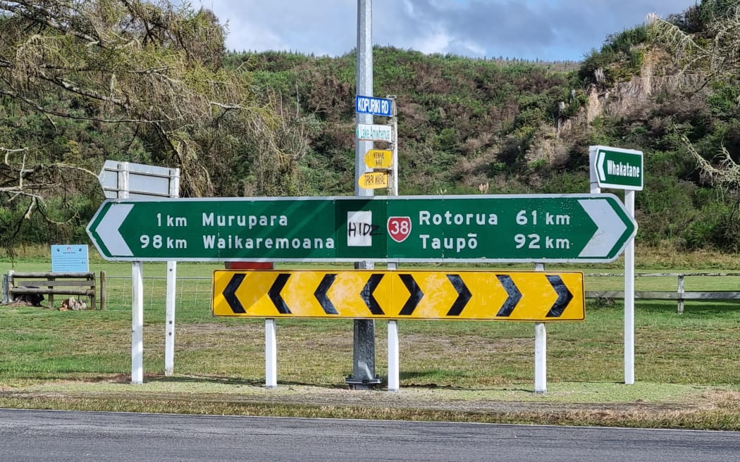 Murupara so short of GPs, unvaccinated doctors are being flown in RNZ
