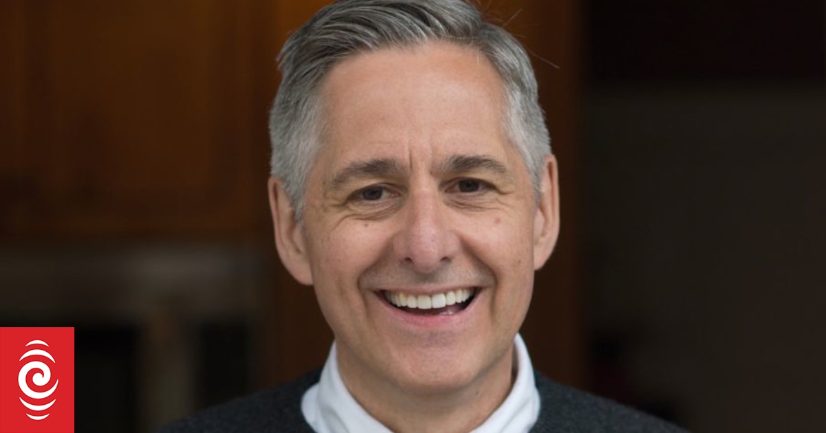 Listen more and talk less STFU, a new book by Dan Lyons RNZ