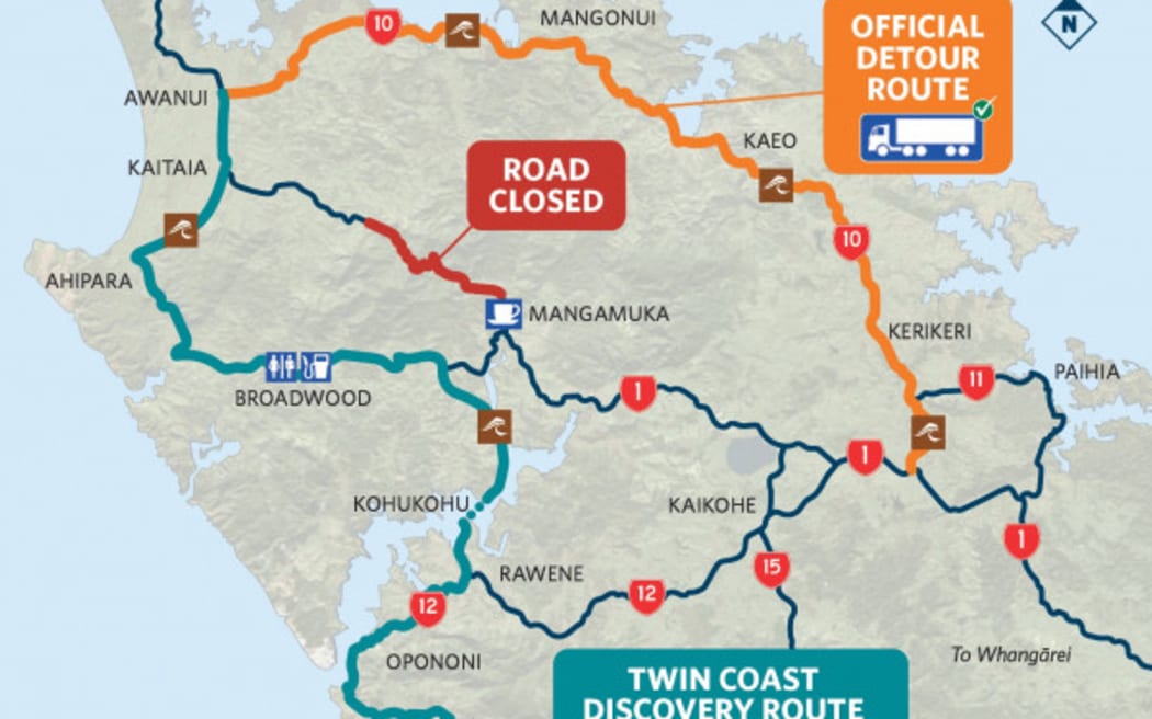 A map showing the official east coast detour and the unofficial route via Broadwood and Herekino.