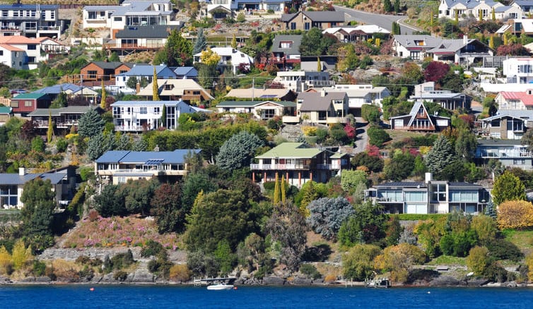 Queenstown by Lake Wakatipu
