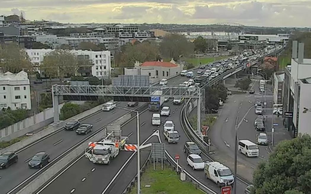 Person dies after falling from bridge in Auckland RNZ News