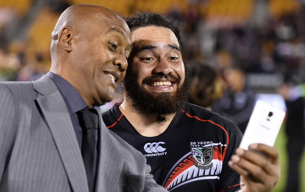 Jonah Lomu and Warriors centre Konrad Hurrell have a laugh taking a selfie at a Warriors game earlier this year.