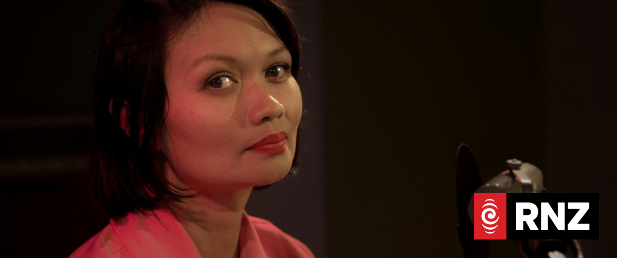 Bic Runga Close Your Eyes : ‎Bic Runga – EEID