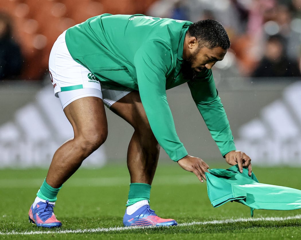 Ireland pay moving tribute to late Sean Wainui before Māori All Blacks game RNZ News
