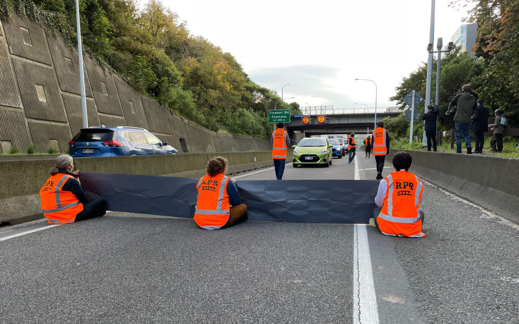 Protesters blocked the southbound of lane State Highway 1 at the Terrace Tunnel in Wellington