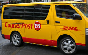 Courier post DHL