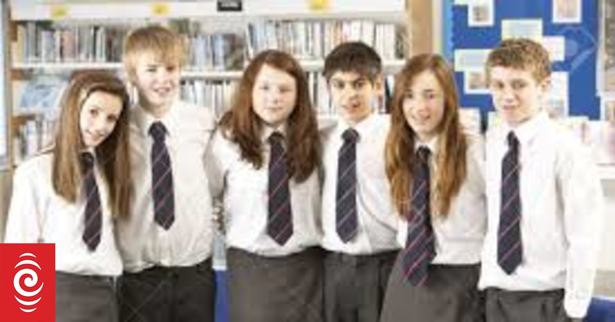 Gender neutral uniforms wanted in schools RNZ