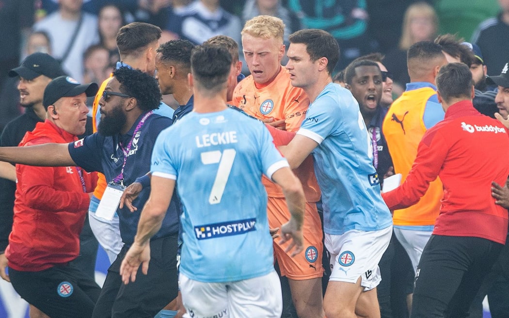 Melbourne Victory fined 0 thousand after pitch invasion