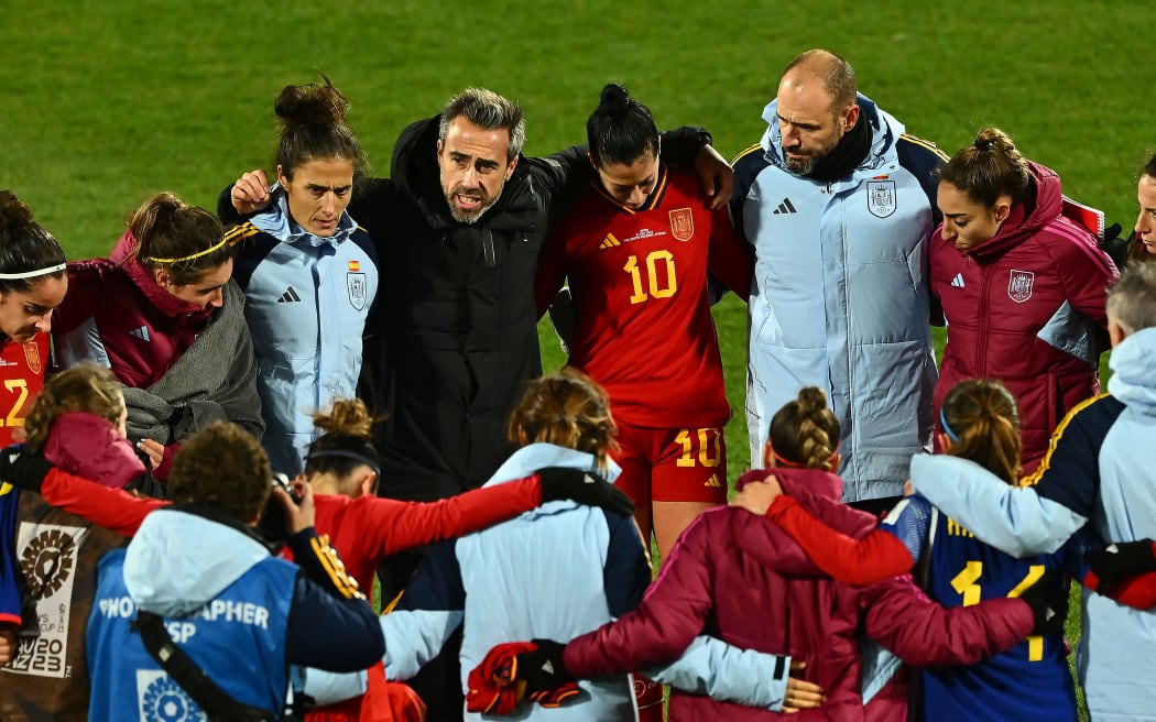Player revolt fails to derail Spain's football World Cup dream