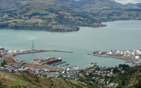 Officials seek solution to Lyttelton cruise ship passengers overwhelming buses