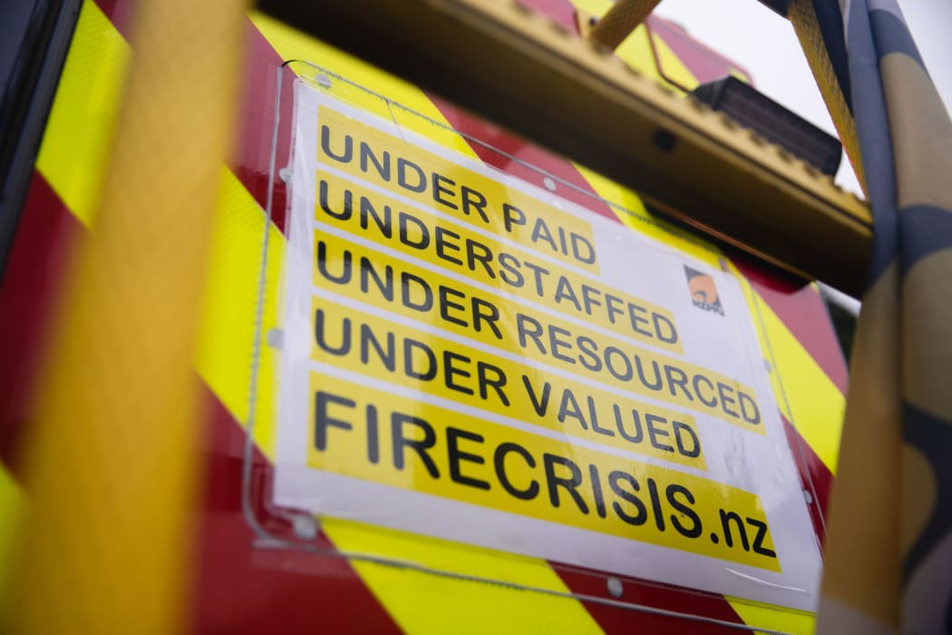 FENZ warns of delays as nationwide firefighters go on strike today