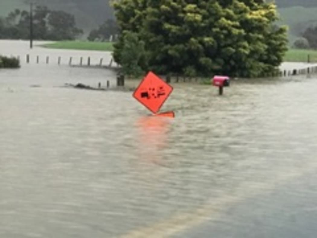 Flooding in the Coromandel, at the turnoff to Pauanui.