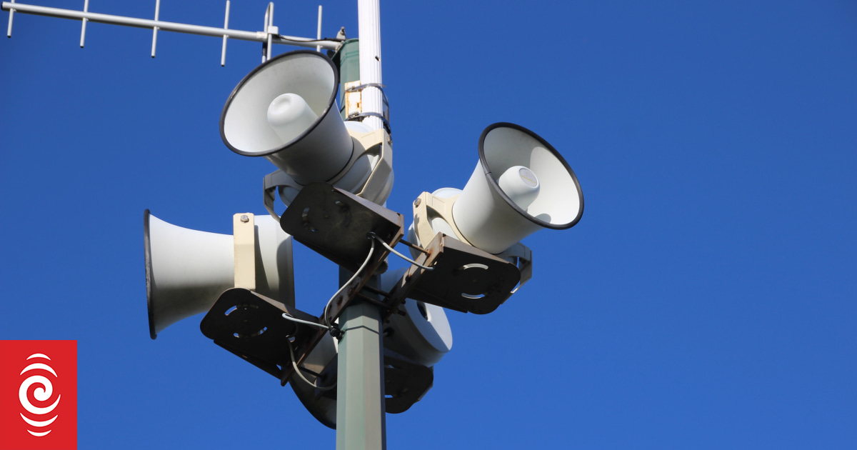 Auckland tsunami alarms stolen, but they can't play music - Vimarsana News