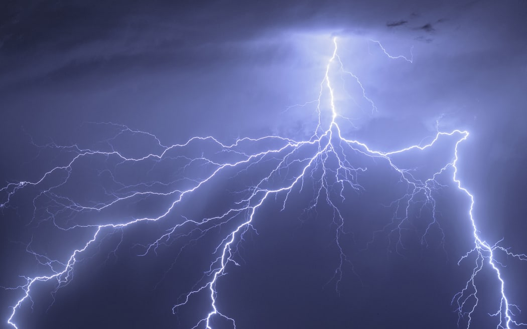What does it feel like to be struck by lightning? | RNZ News
