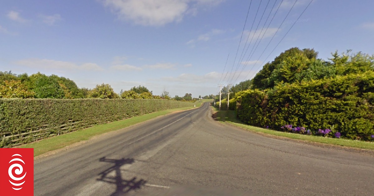 Person found critically injured on rural road south of Auckland