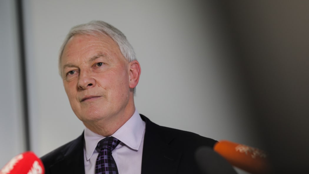 Auckland Mayor Phil Goff on vaccination target: 'We can't wait for the last reluctant person' | RNZ News