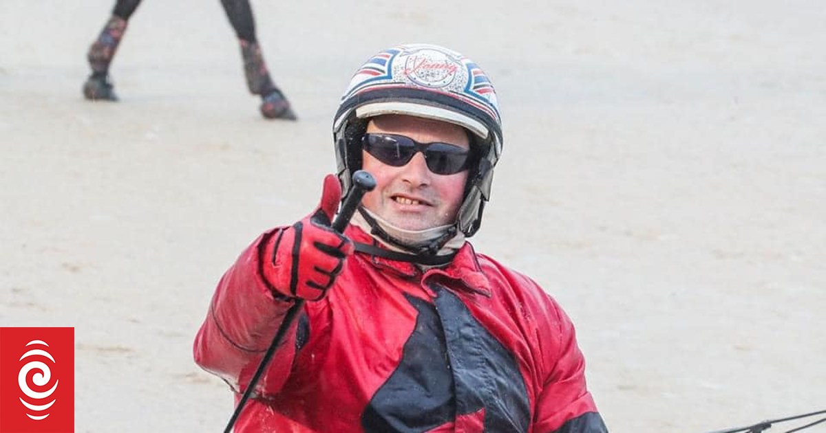 Jonny Cox, driver who punched horse during race, sees appeal over 7-day suspension dismissed - Vimarsana News
