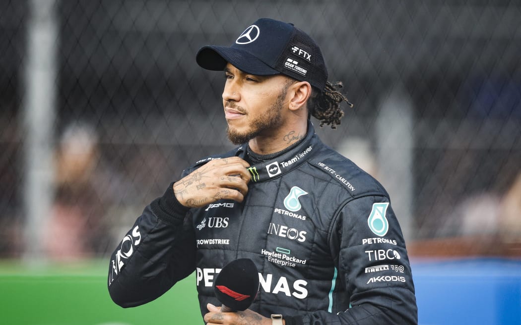 Lewis Hamilton hits back at criticism | RNZ News