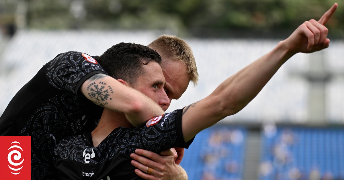 Kraev nets winner as Phoenix go top of men's A-League - Vimarsana News