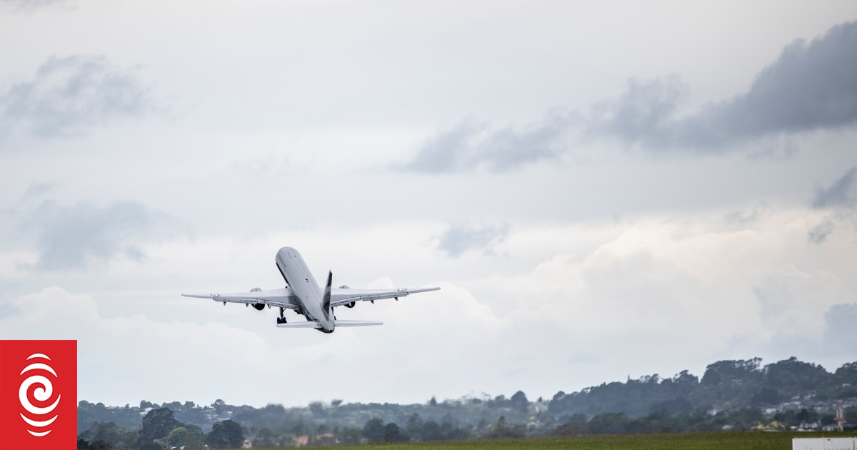 L’avion de secours pour le vol de PM Hipkins est plus « extraordinaire » que ce que prétend le NZDF