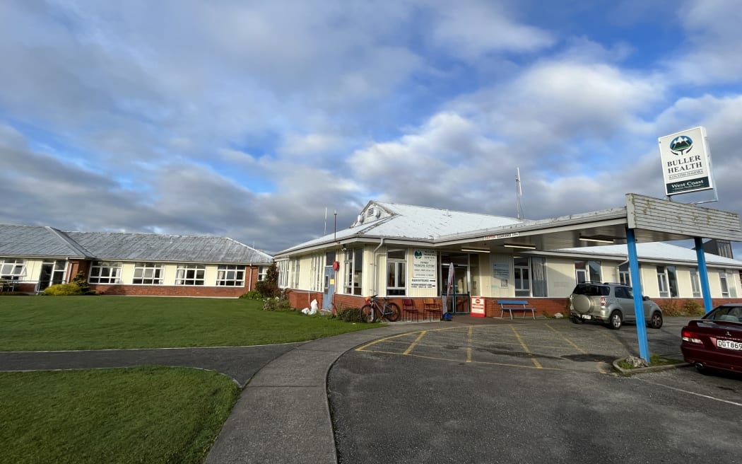 People are going to die Westport hospital desperation source
